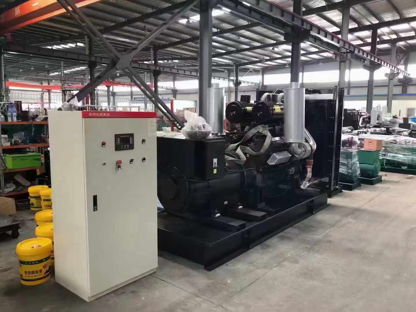 香洲柴油发电机运行时的噪音和振动水平如何？