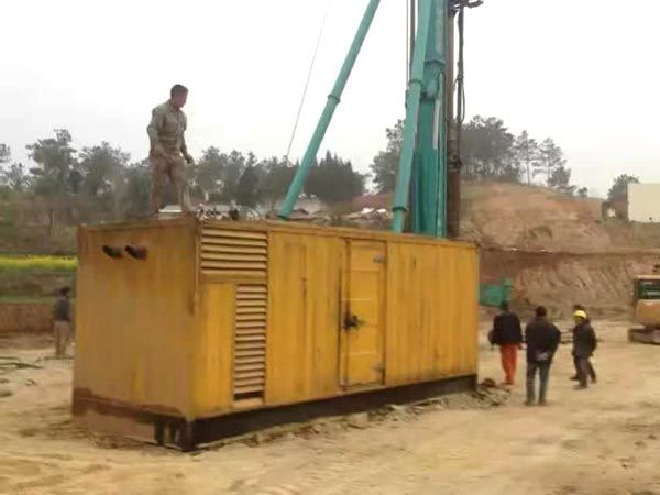 香洲如何判断水冷式机油散热器密封件是否需要更换？
